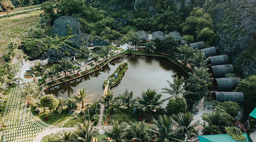 Top 08 resort view núi đẹp nhất Ninh Bình 2026