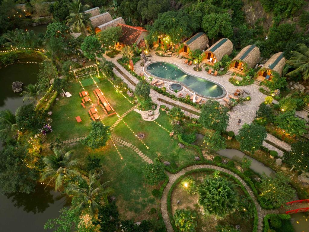 Top 08 resort view núi đẹp nhất Ninh Bình 2026