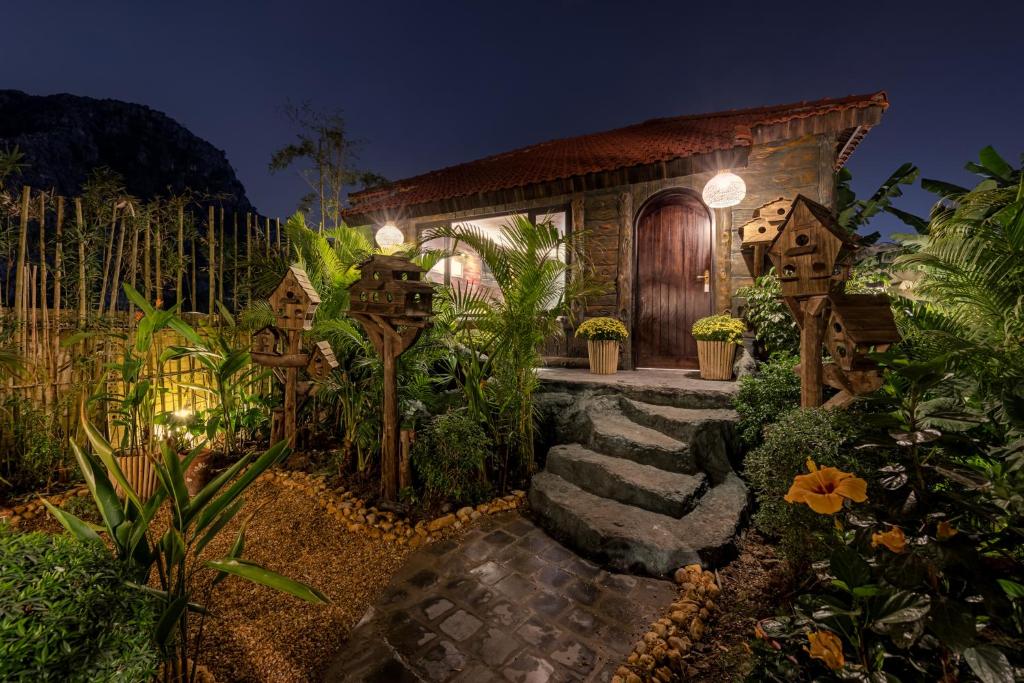 Top 08 resort view núi đẹp nhất Ninh Bình 2026