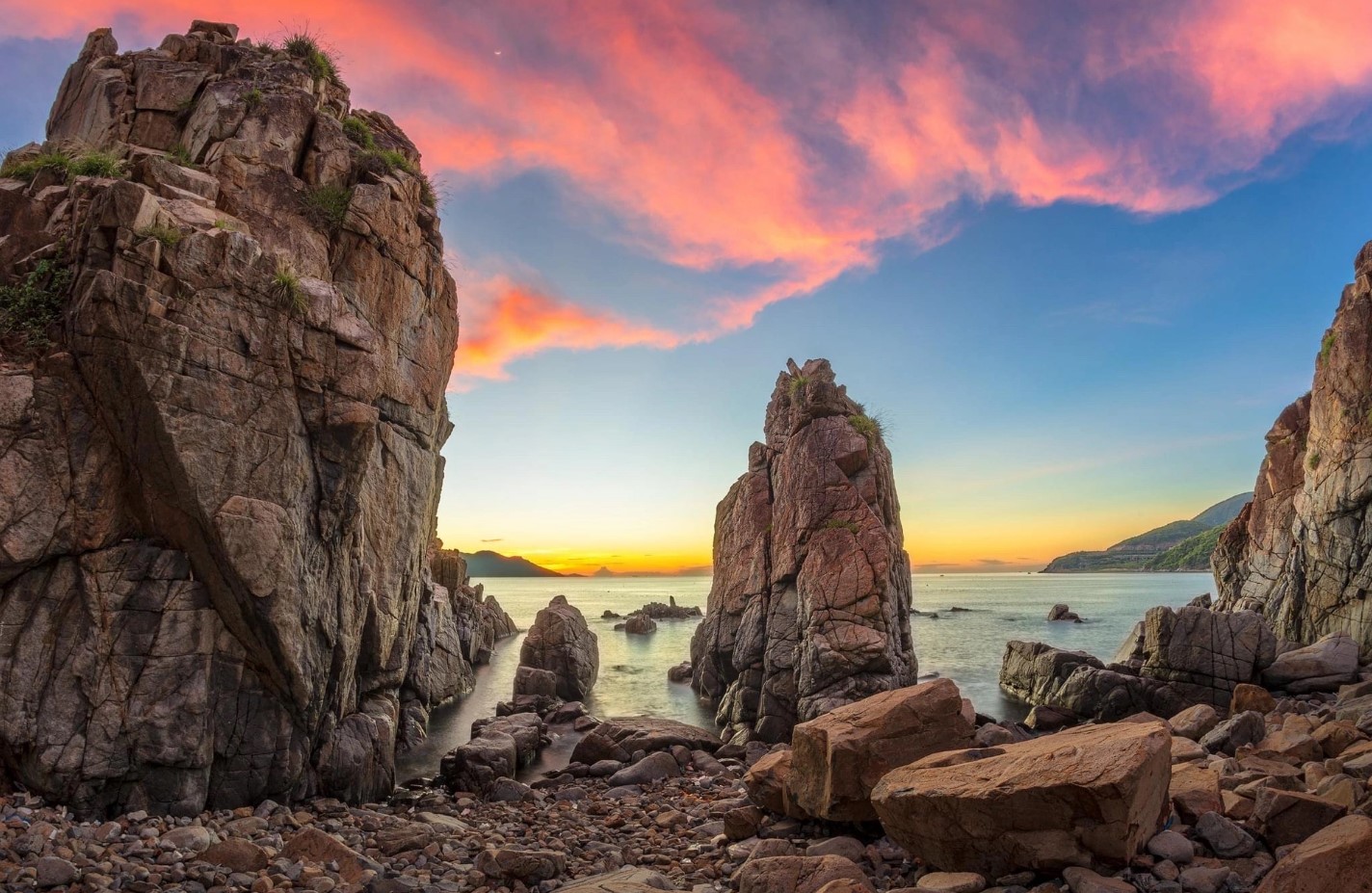 Top 5 điểm check-in hot nhất ở Nha Trang năm 2025 và bí quyết thuê xe di chuyển tiện lợi, tiết kiệm nhất