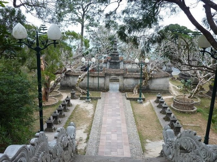  Vườn tháp Huệ Quang- Chốn linh thiêng Yên Tử