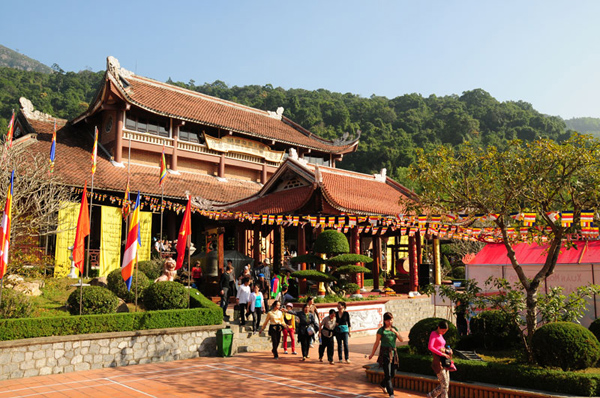 Ngôi chùa to và đẹp nhất ở Yên Tử