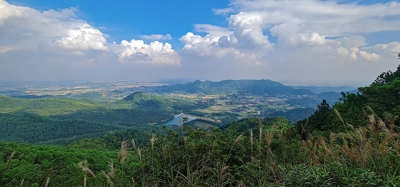 Đánh giá chi tiết về địa điểm du lịch nổi tiếng gần Sân bay Nội Bài